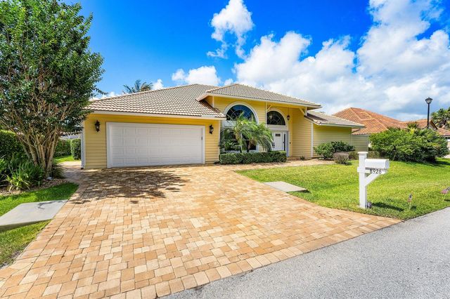 8926 SE North Passage Way, Jupiter, FL 33469
