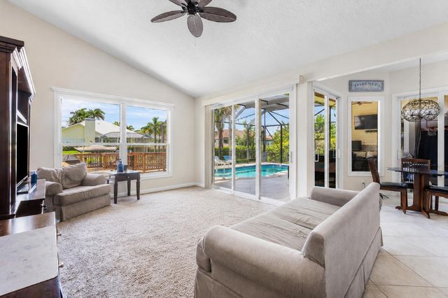 8926 SE North Passage Way, Jupiter, FL 33469