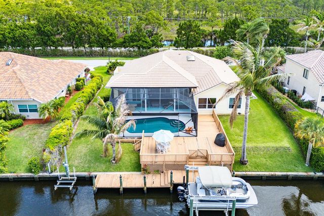 8926 SE North Passage Way, Jupiter, FL 33469