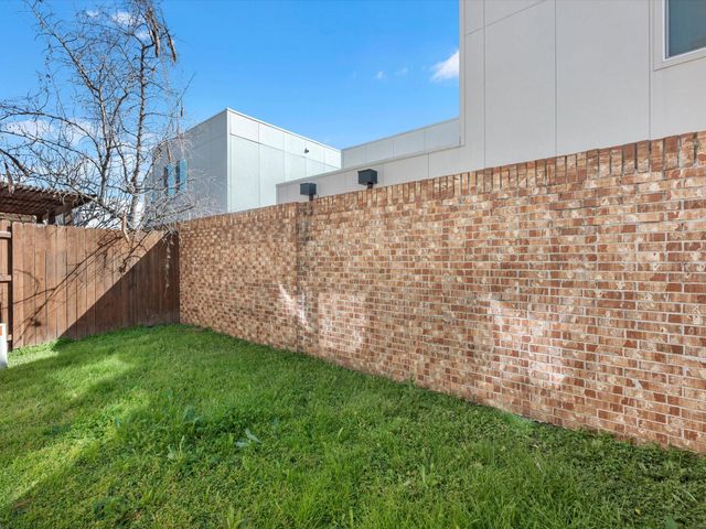 11643 Royal Oaks View, Houston, TX 77082