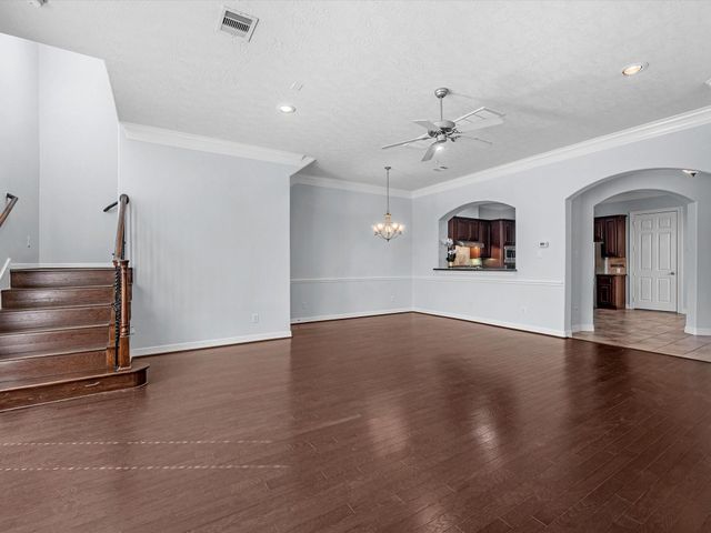 11643 Royal Oaks View, Houston, TX 77082