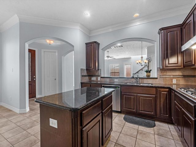 11643 Royal Oaks View, Houston, TX 77082