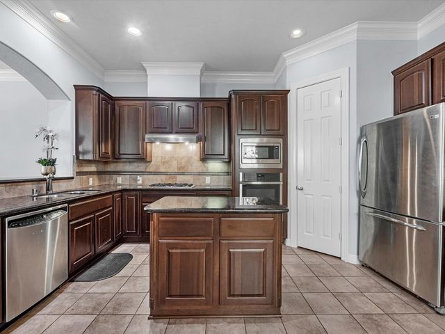 11643 Royal Oaks View, Houston, TX 77082