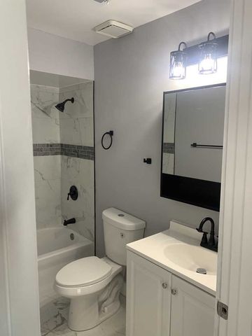2728 W 87th Street 2A, Chicago, IL 60652