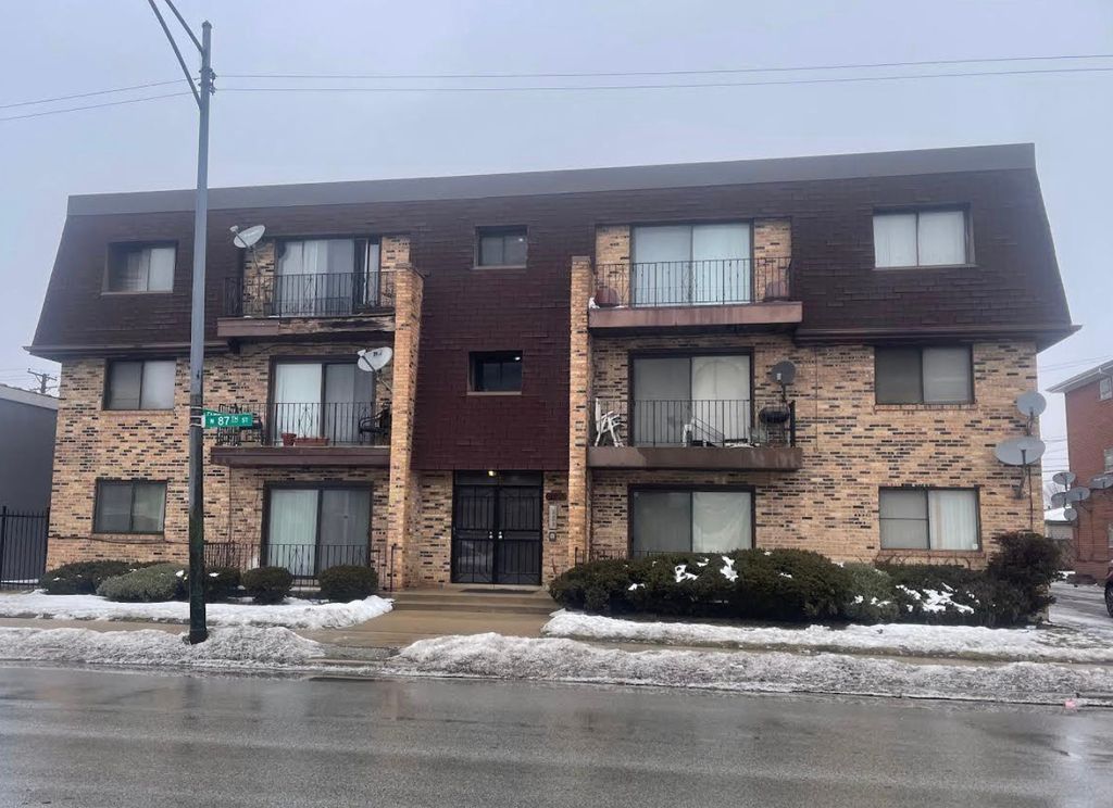 2728 W 87th Street 2A, Chicago, IL 60652