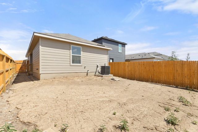 2038 Zephyr Lily, San Antonio, TX 78221