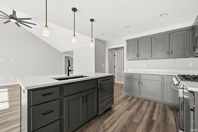 13927 Ascari Cove, Fort Wayne, IN 46818