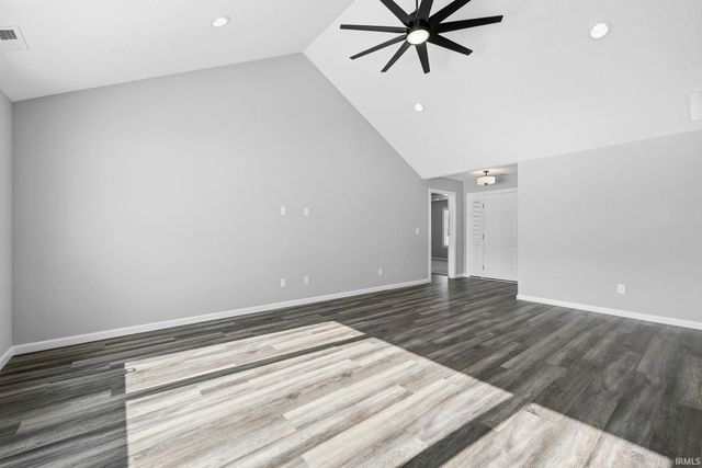 13927 Ascari Cove, Fort Wayne, IN 46818