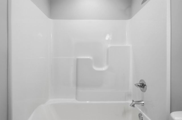 13927 Ascari Cove, Fort Wayne, IN 46818