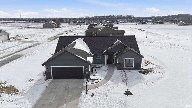 13927 Ascari Cove, Fort Wayne, IN 46818