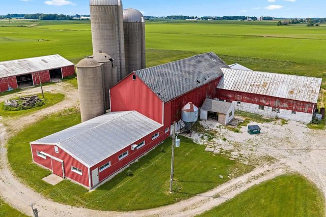 4499 SHIRLEY ROAD, Denmark, WI 54208
