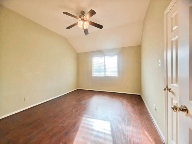 1916 Lake Winds Drive, Missouri City, TX 77459