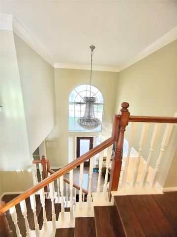 1916 Lake Winds Drive, Missouri City, TX 77459