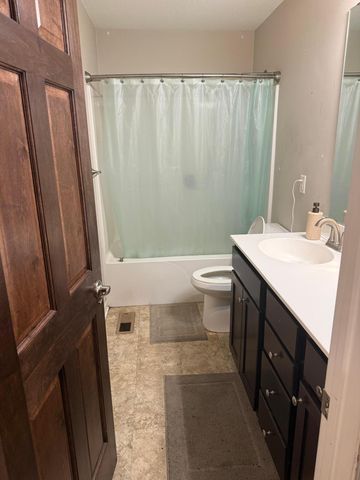 943 123rd Lane NW, Coon Rapids, MN 55448
