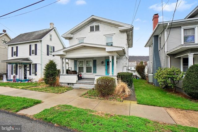 738 UNION ST, Millersburg, PA 17061