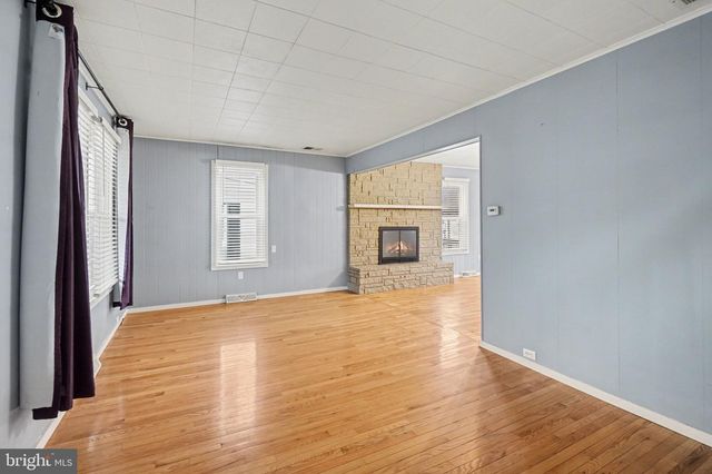738 UNION ST, Millersburg, PA 17061