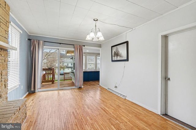 738 UNION ST, Millersburg, PA 17061