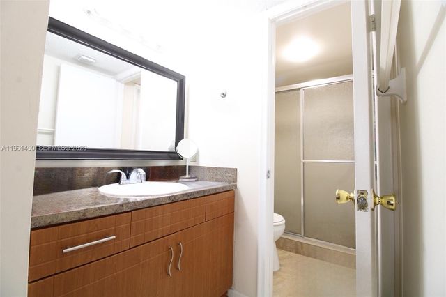 556 NW 114th Ave 201, Sweetwater, FL 33172