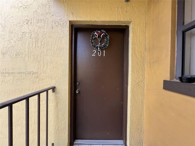 556 NW 114th Ave 201, Sweetwater, FL 33172