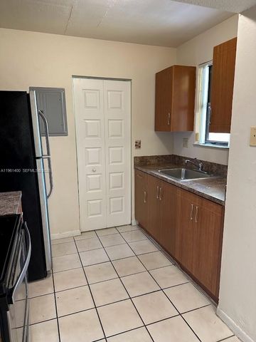 556 NW 114th Ave 201, Sweetwater, FL 33172