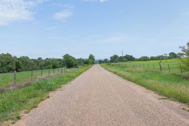 10889 Seydler Road, La Grange, TX 78945