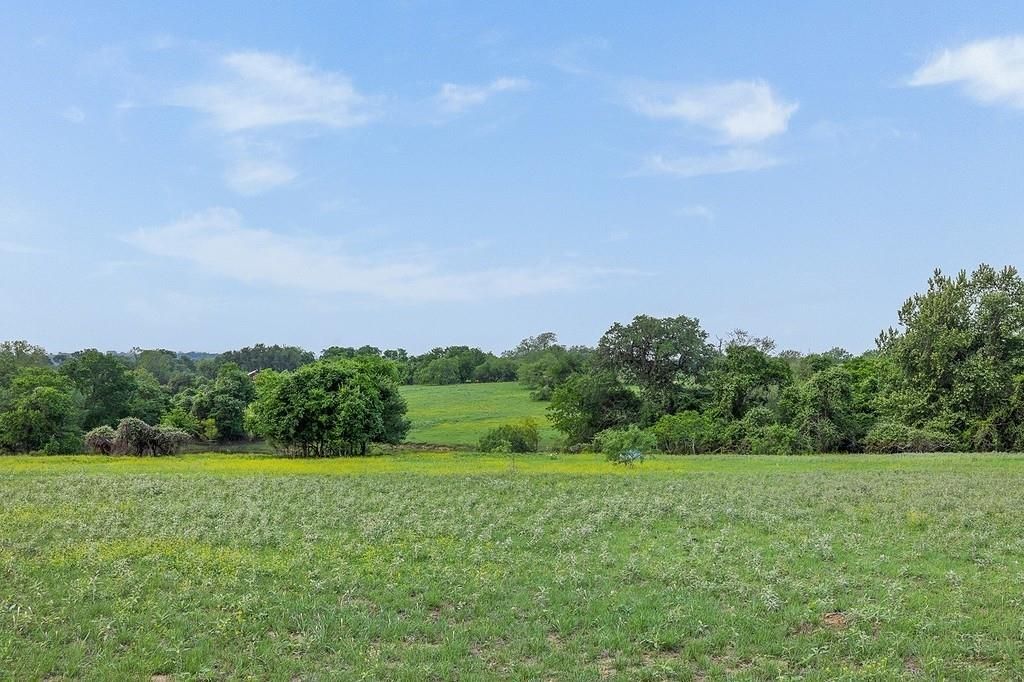 10889 Seydler Road, La Grange, TX 78945