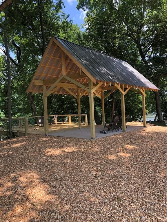 Image 13 of property listing at 420 Reynolds Bridge Road, Kingston, GA 30145