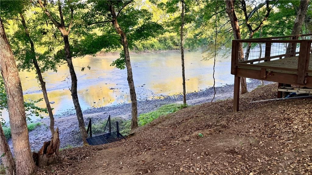 Image 14 of property listing at 420 Reynolds Bridge Road, Kingston, GA 30145