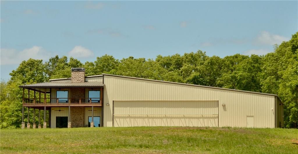Image 9 of property listing at 420 Reynolds Bridge Road, Kingston, GA 30145