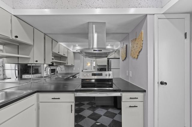 1580 Lafayette Drive, Columbus, OH 43220