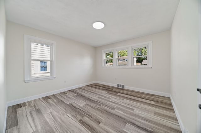 456 E 36TH Street, Erie, PA 16504