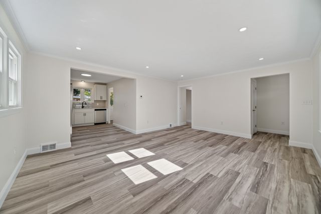 456 E 36TH Street, Erie, PA 16504