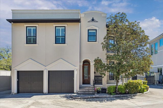102 Vieux Carre Drive, Houston, TX 77009