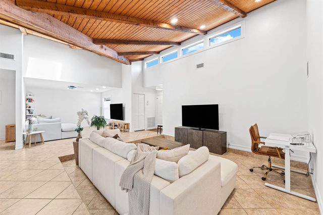 7811 Beechfern Circle 26, Tamarac, FL 33321