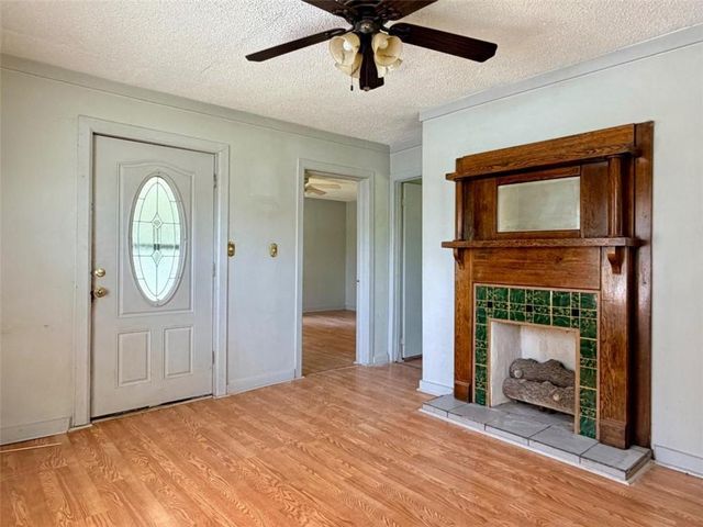 1129 Cave Springs Road, Douglasville, GA 30134