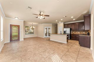 18 Umbria, The Woodlands, TX 77382