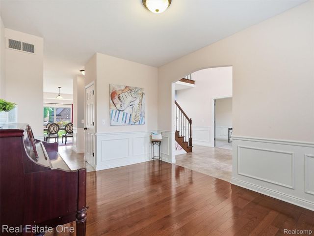 21640 Pine Cone Drive, Macomb Township, MI 48042