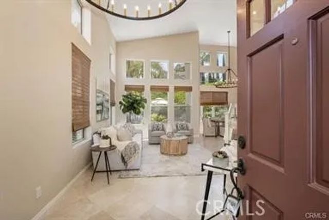 19 Royalston, Mission Viejo, CA 92692