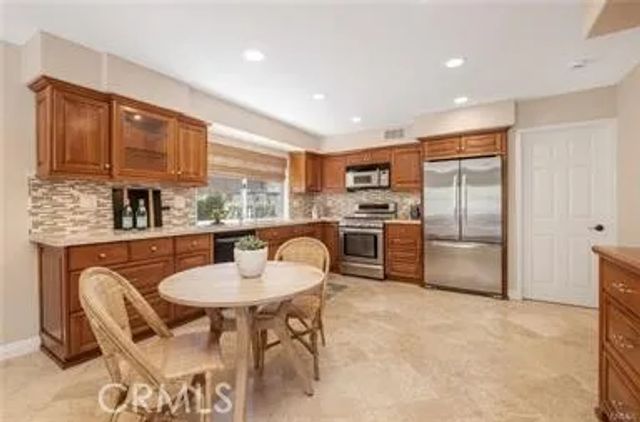 19 Royalston, Mission Viejo, CA 92692