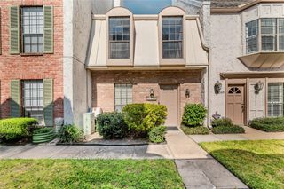 5328 Brownway B15, Houston, TX 77056