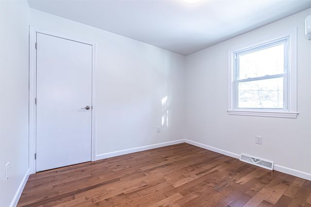 6 Lamplighter Drive, Nashua, NH 03064