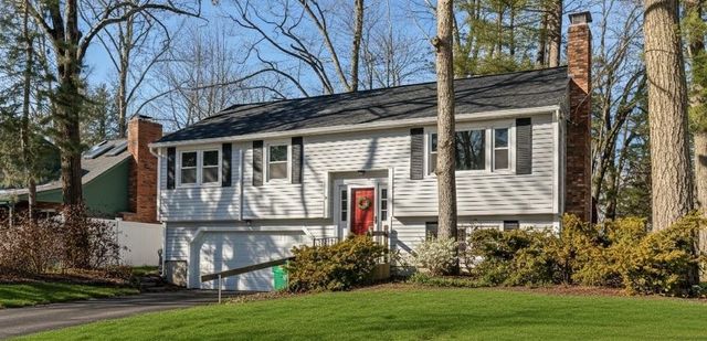6 Lamplighter Drive, Nashua, NH 03064