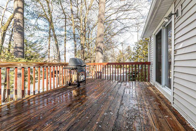 6 Lamplighter Drive, Nashua, NH 03064