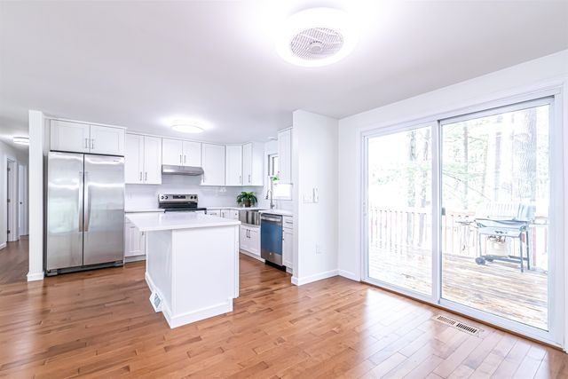 6 Lamplighter Drive, Nashua, NH 03064