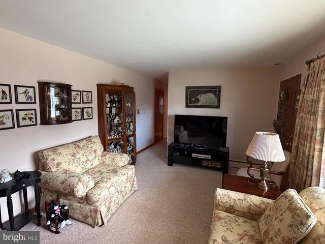 11913 PHYLANE DR, Hagerstown, MD 21742