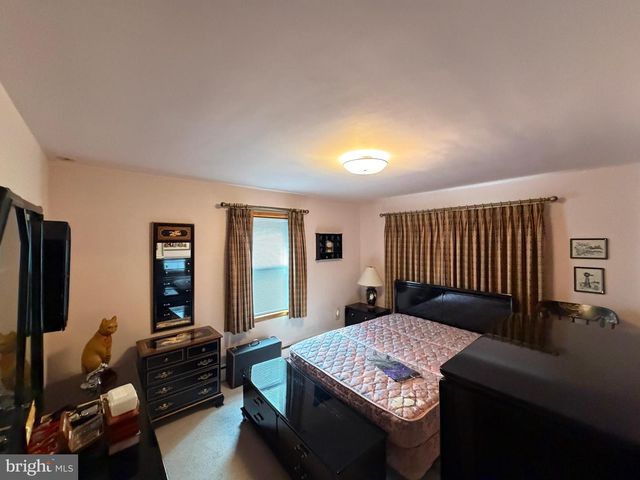 11913 PHYLANE DR, Hagerstown, MD 21742