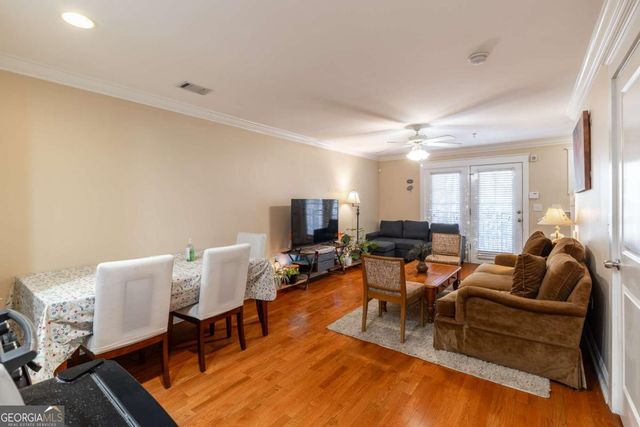 1035 Barnett Shoals Road 725, Athens, GA 30605