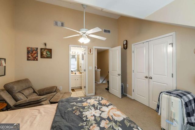 1035 Barnett Shoals Road 725, Athens, GA 30605