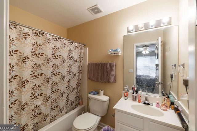 1035 Barnett Shoals Road 725, Athens, GA 30605