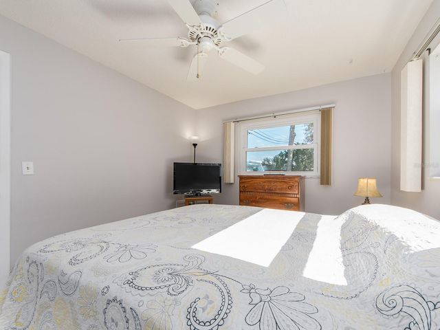 8657 143RD STREET, Seminole, FL 33776